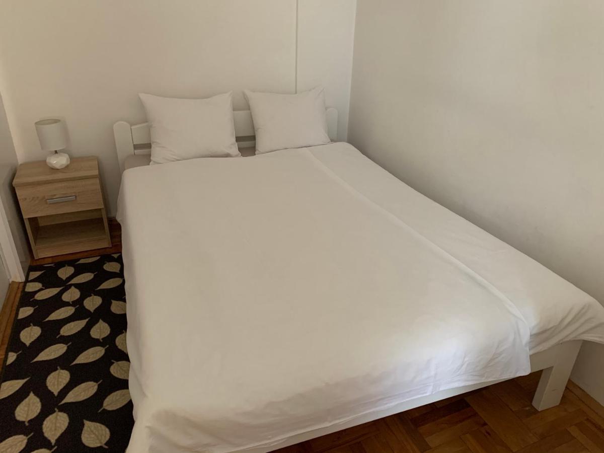 Trident Apartments Ni Exteriör bild