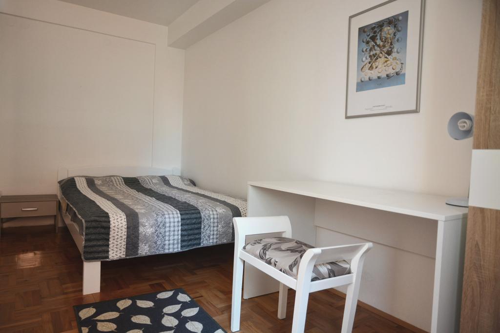 Trident Apartments Ni Exteriör bild